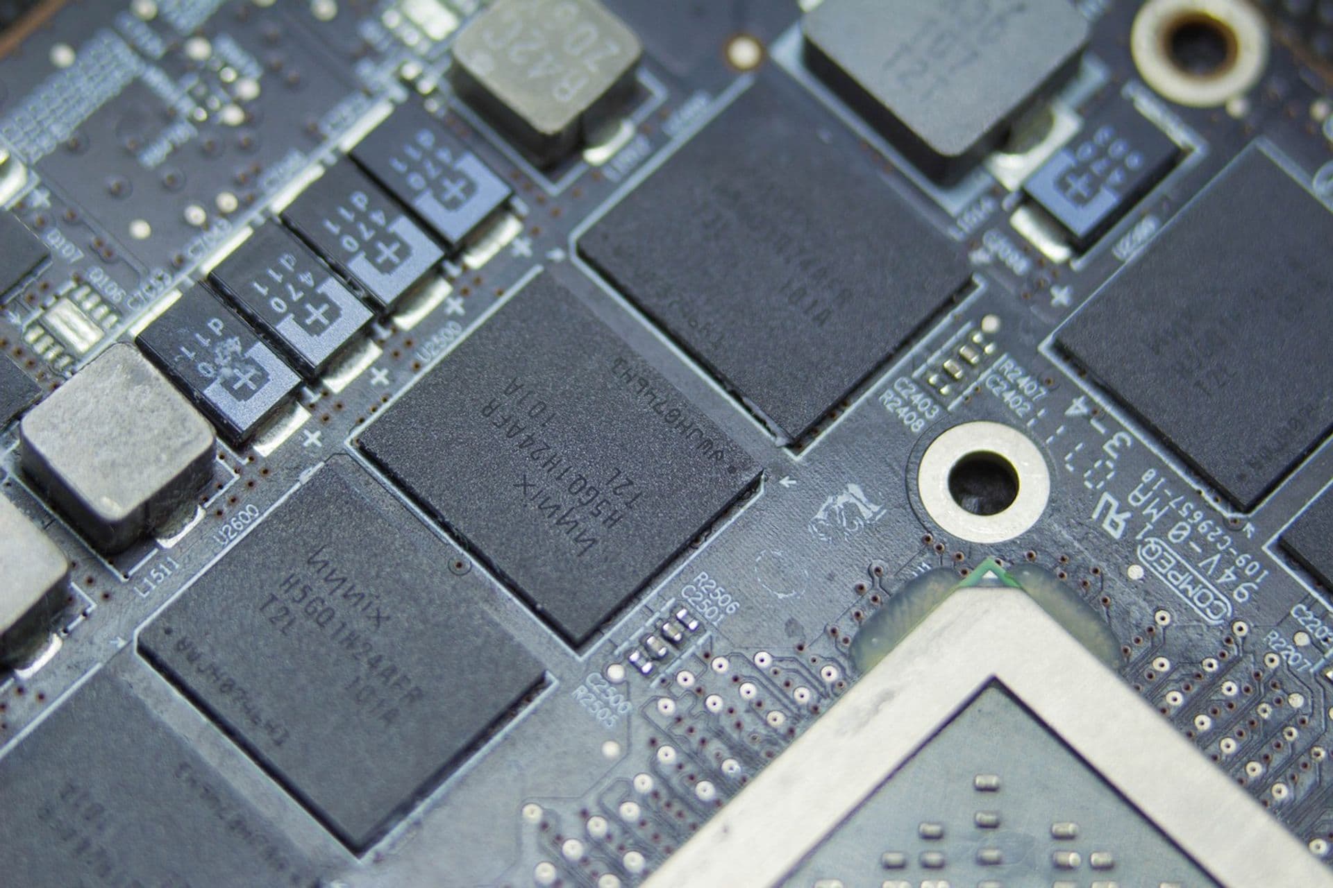 Damaged Samsung NVMe SSD Controller